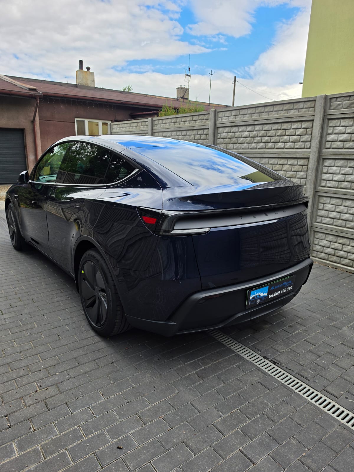 Tesla model X