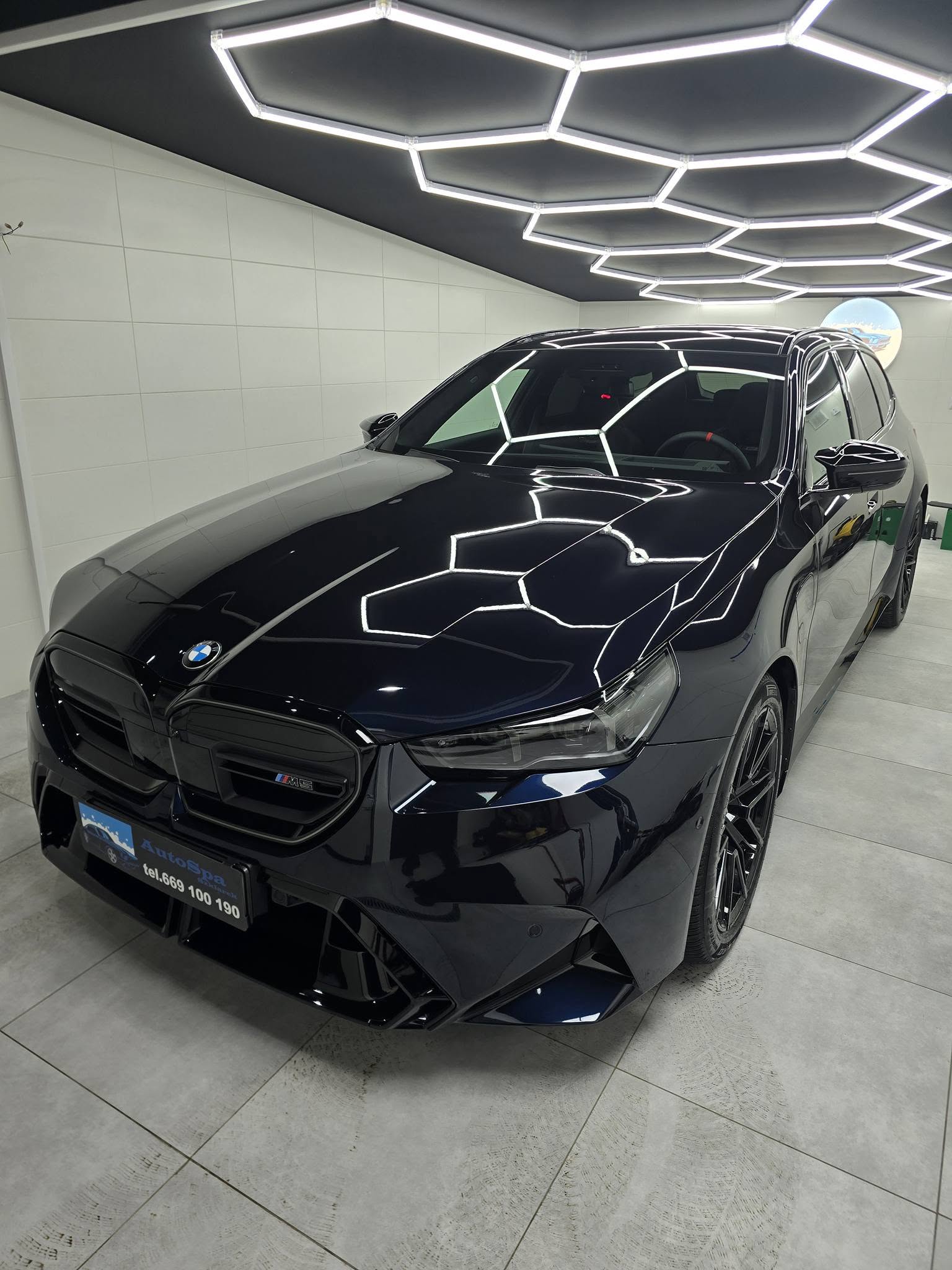 BMW M5 