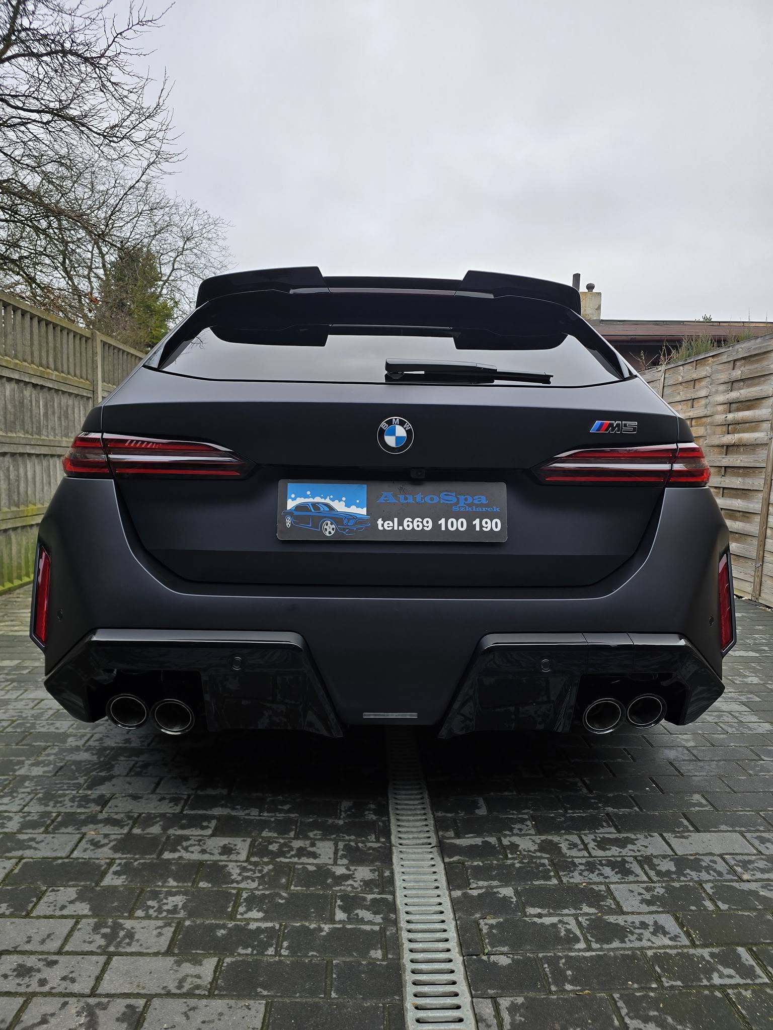 BMW M5 