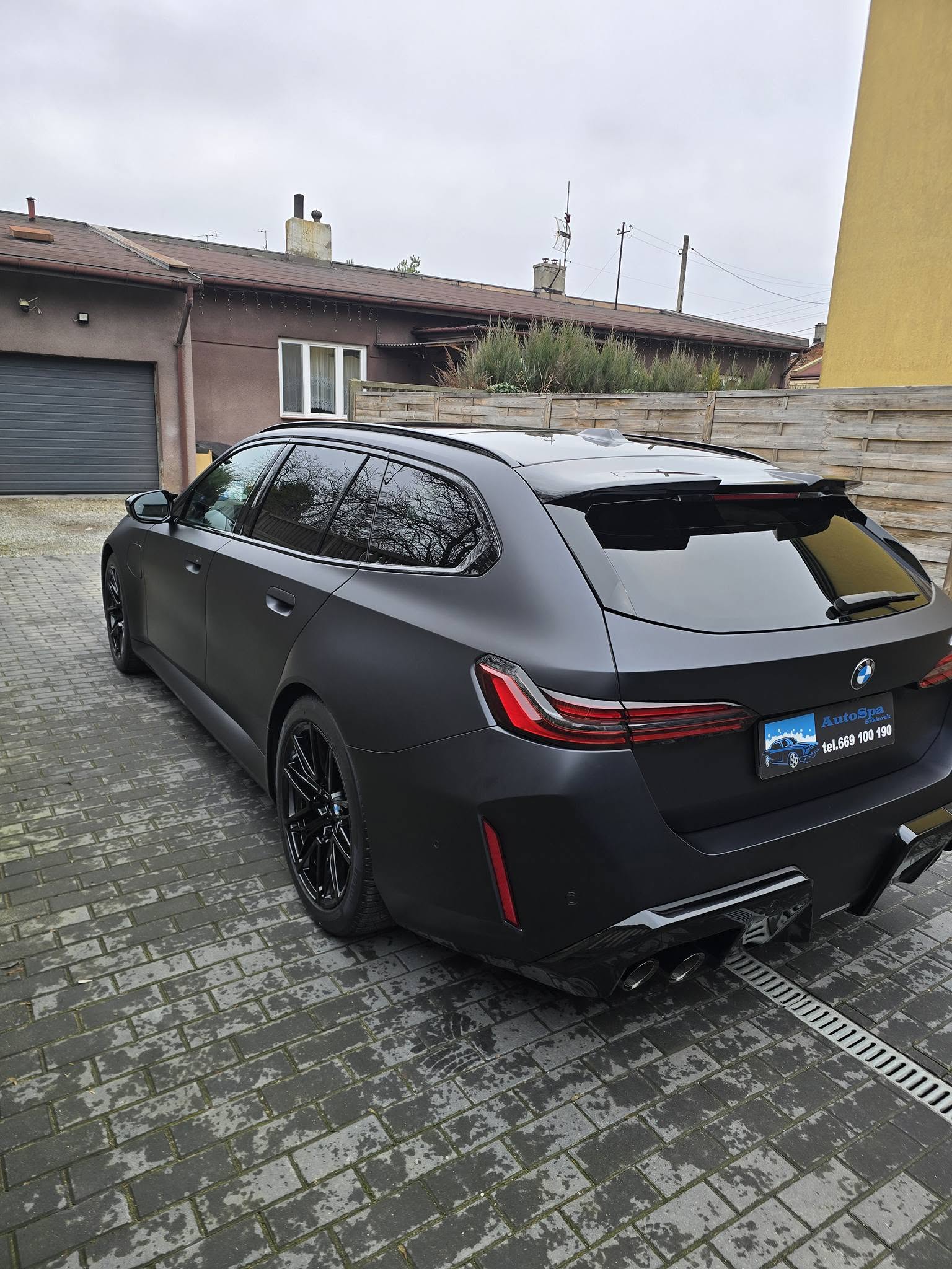 BMW M5 