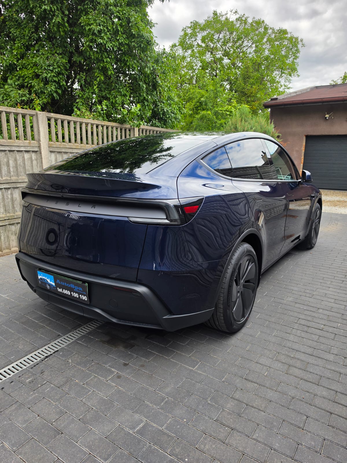 Tesla model X